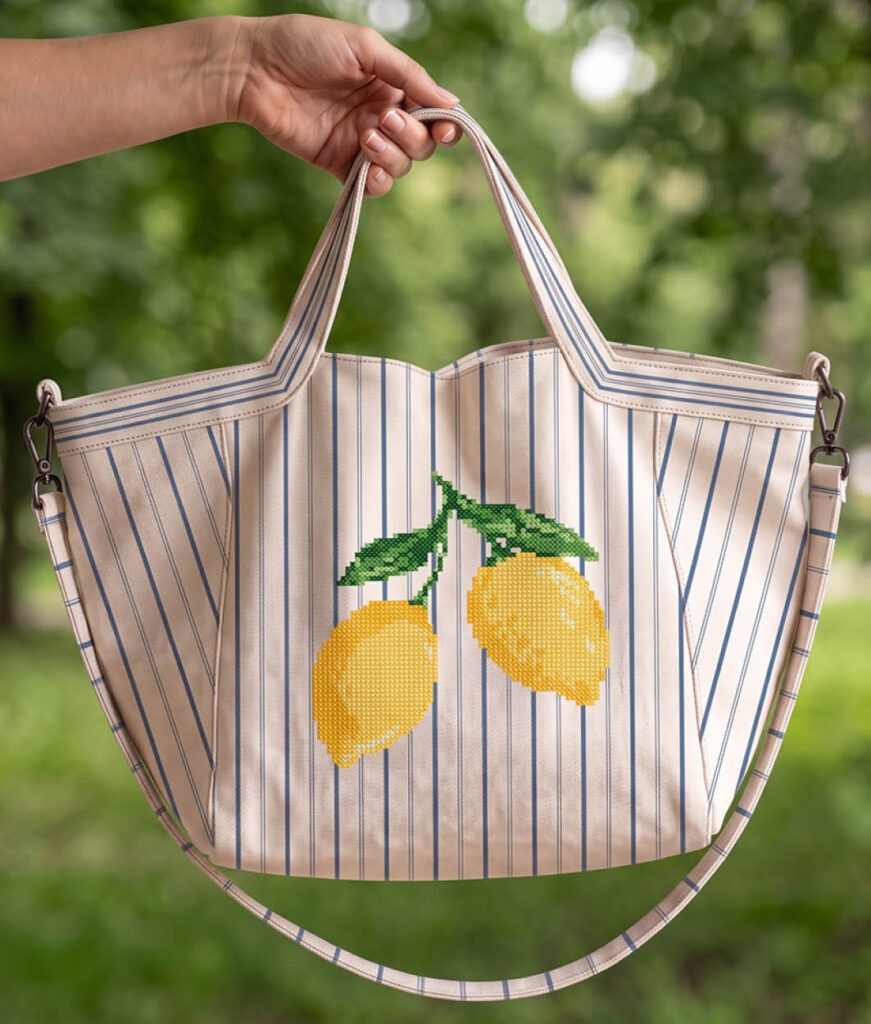 02423 Poppy Panels - Reversible Shopper Lemons